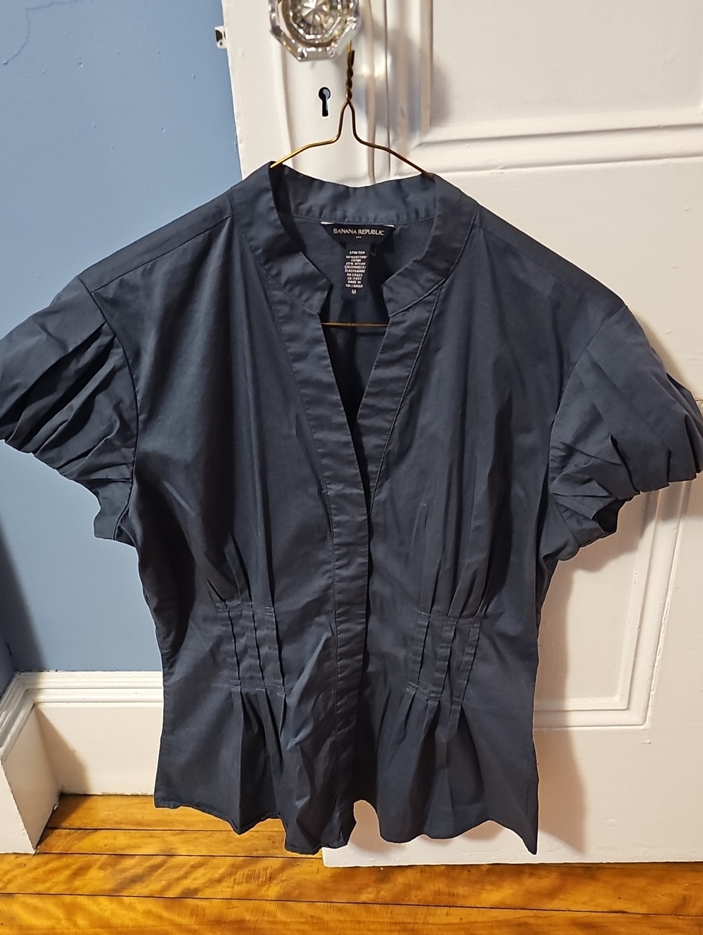 Banana Republic Deep Navy V-Neck Short Sleeve Pleated Blouse